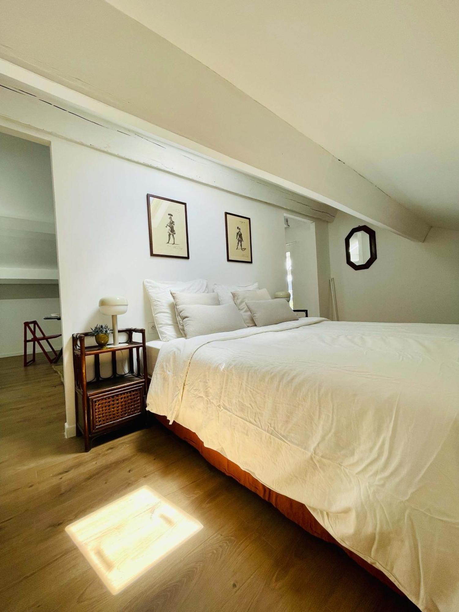 Apartment Center *